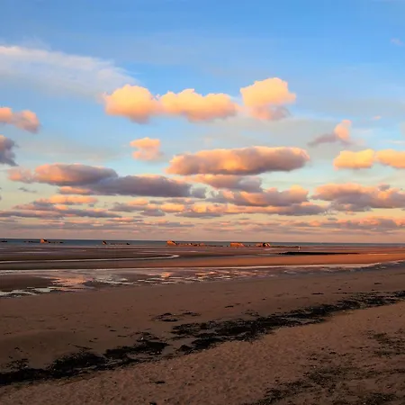 En Normandie En Front De A , 3km D'arromanches, 10km De Bayeux Appartement *